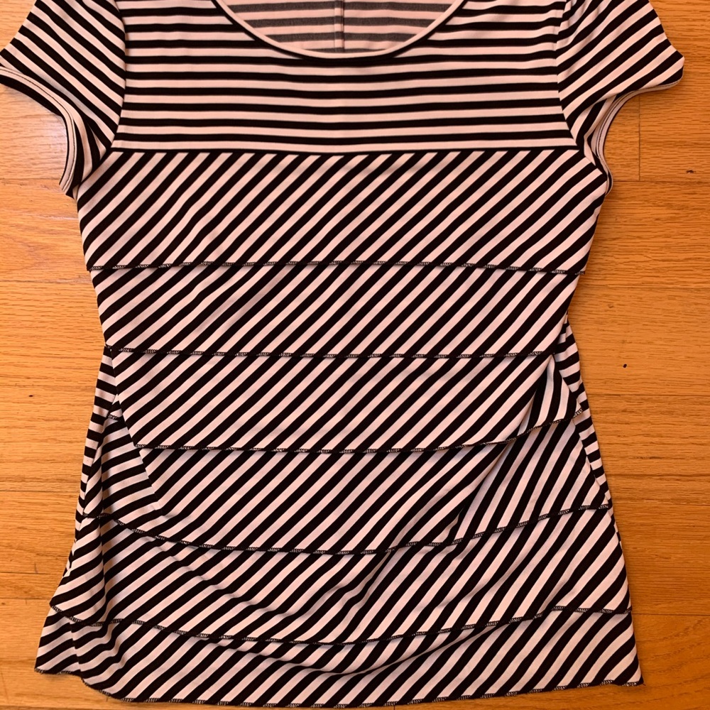 Laundry be Shelli Segal Short Sleeve Blouse